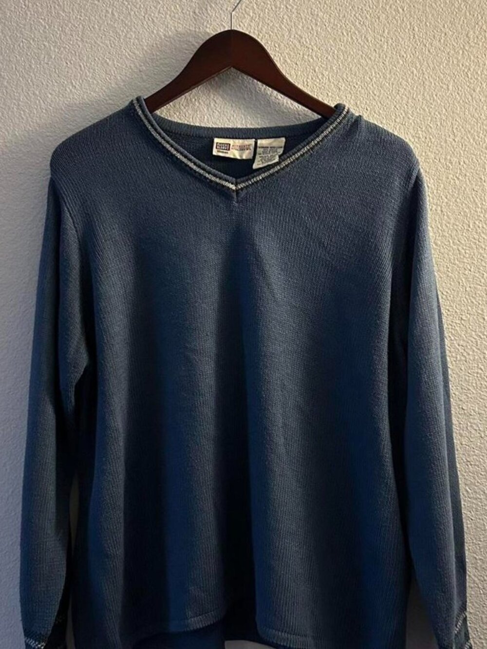 Faded Glory Women's Blue and Navy Jumper